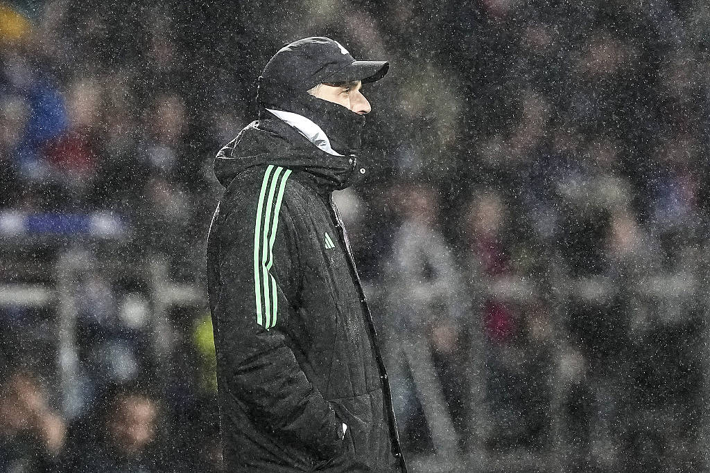 DB游戏-拜仁慕尼黑遭遇连败危机，主帅面临解雇压力加大