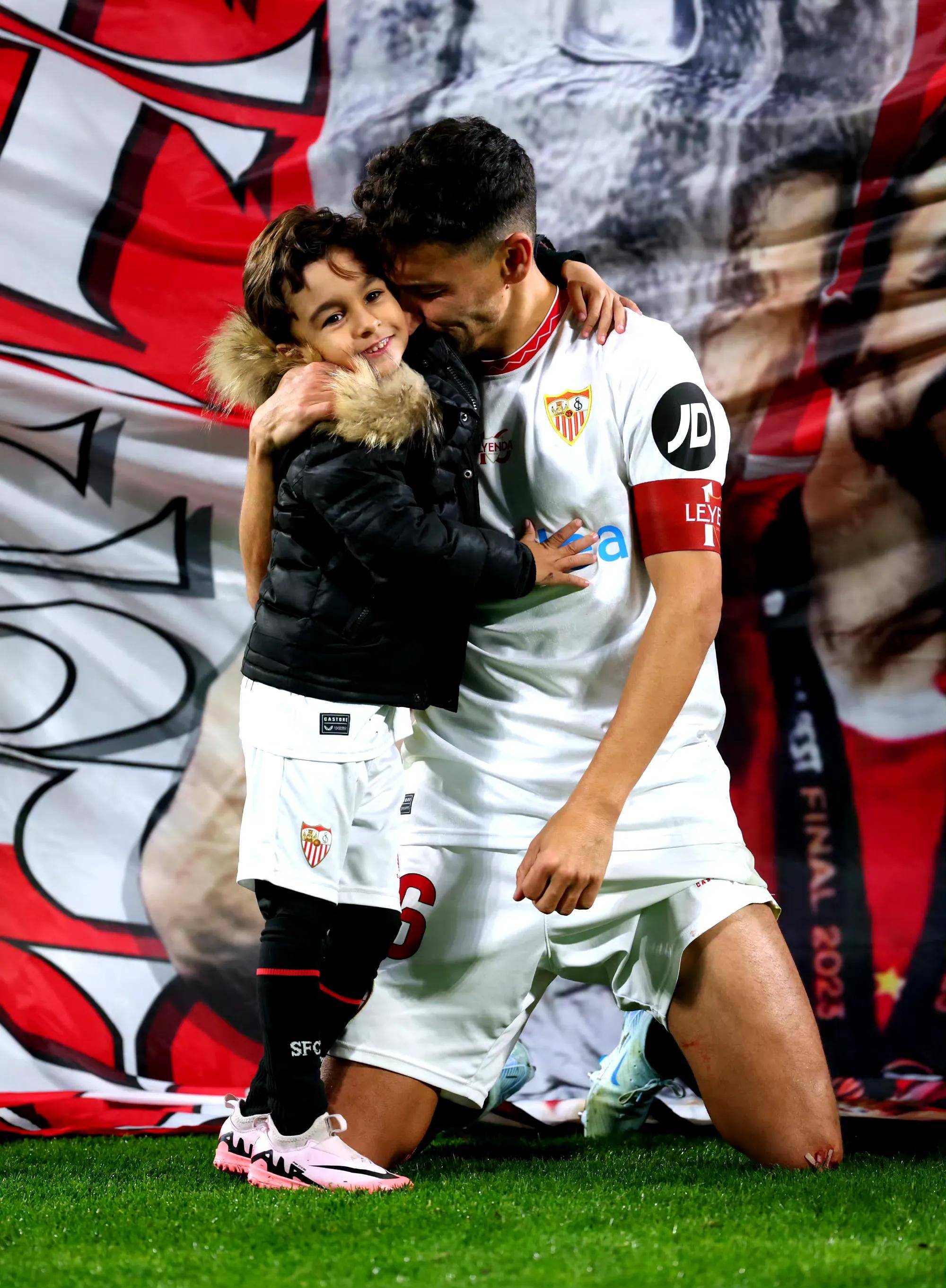 -包含塞维利亚客场爆冷击败巴列卡诺的词条