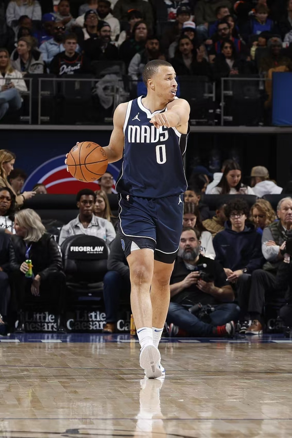 DB游戏-热火力克独行侠，取得三连胜的简单介绍