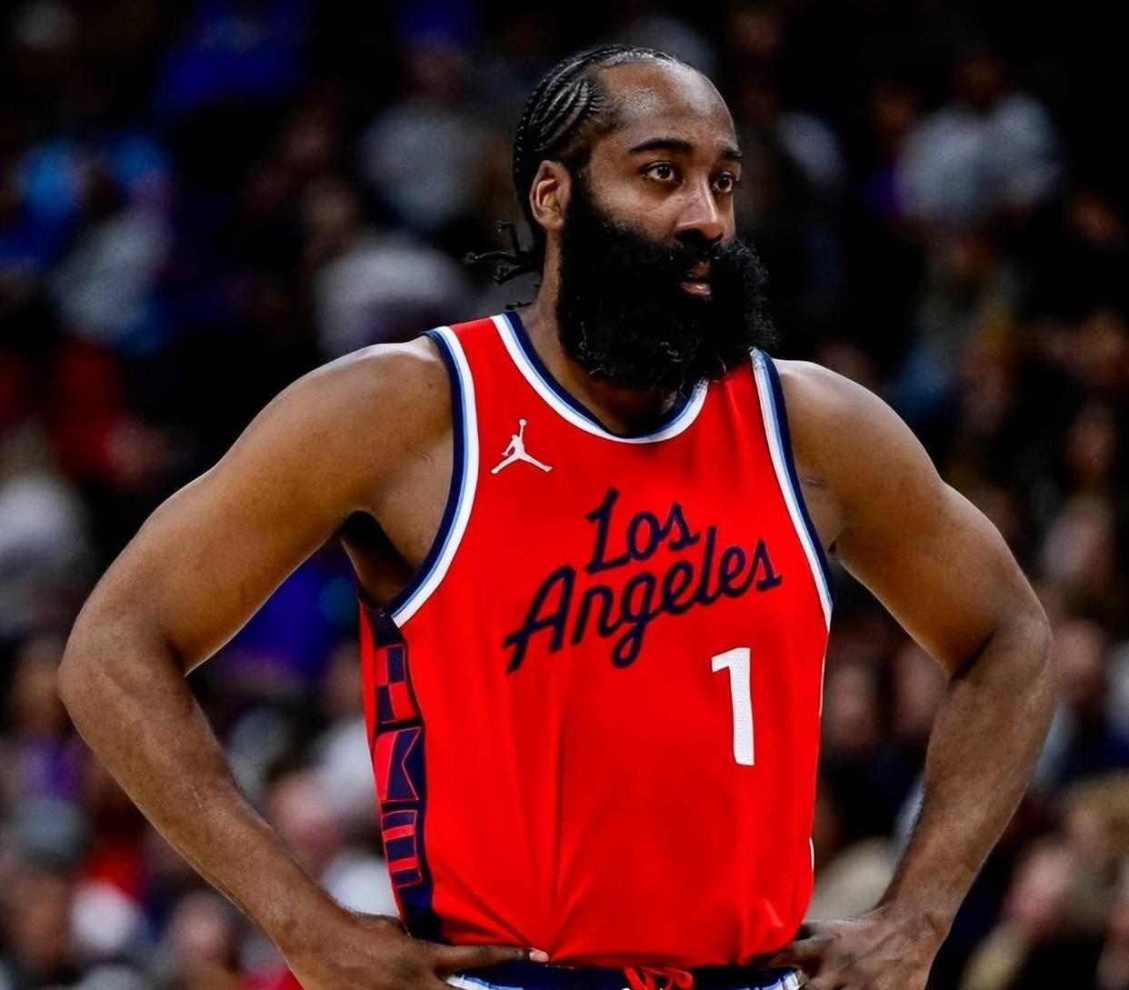 快船横扫篮网，莱昂纳德再度爆发